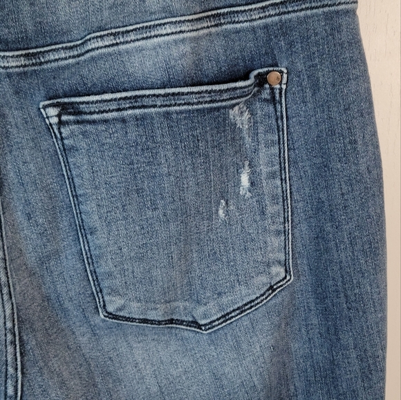 Judy Blue Boyfriend Fit Distressed Jeans Size 14W - Picture 9 of 10